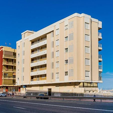 Апартаменты Apartamento Cinta De La Sal Торевьиа Экстерьер фото